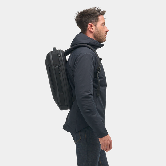 Nomatic Black Navigator Pack 15L