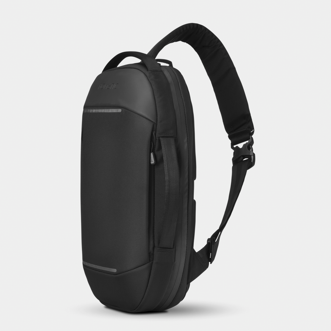 Nomatic Navigator Sling 10L Black Front Angle View#color_black